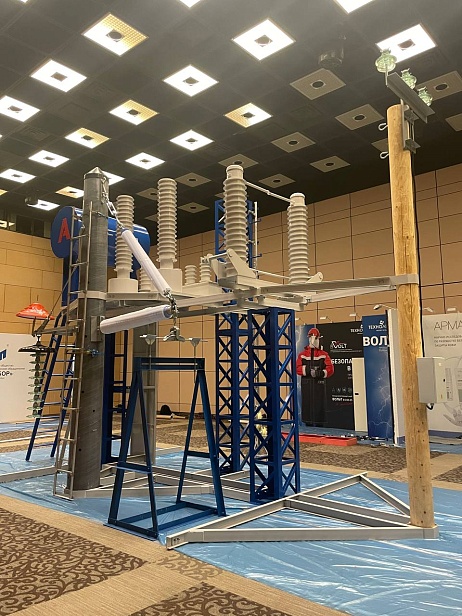 г. Москва. ООО ПО «ФОРЭНЕРГО» представляет обучающий тренажер "ПА-МТР02" на выставке г. Москва. ООО ПО «ФОРЭНЕРГО» представляет обучающий тренажер "ПА-МТР02" на выставке