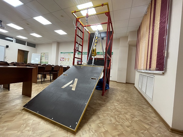 г. Нижнекамск. ЧОУ ДПО «Безопасность труда» рады сообщить что в Нижнекамске открылся первый наш сертифицированный полигон "АЛЬПИНИСТ" для отработки навыков безопасных работ на высоте. г. Нижнекамск. ЧОУ ДПО «Безопасность труда» рады сообщить что в Нижнекамске открылся первый наш сертифицированный полигон "АЛЬПИНИСТ" для отработки навыков безопасных работ на высоте.